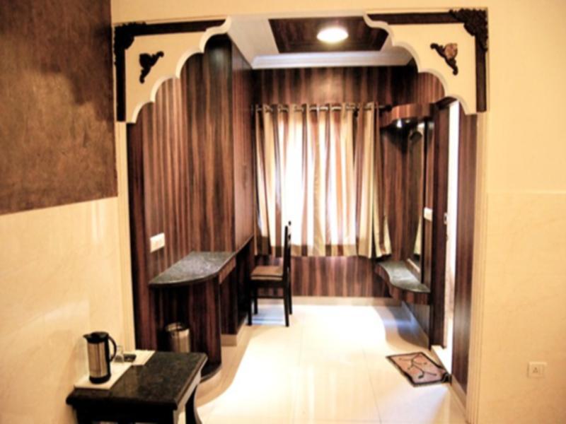 فندق Amanda Crown Jaipur Kukas المظهر الخارجي الصورة