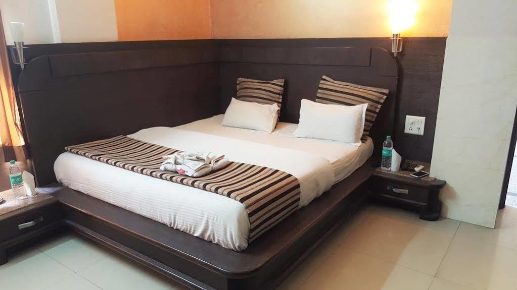 فندق Amanda Crown Jaipur Kukas المظهر الخارجي الصورة