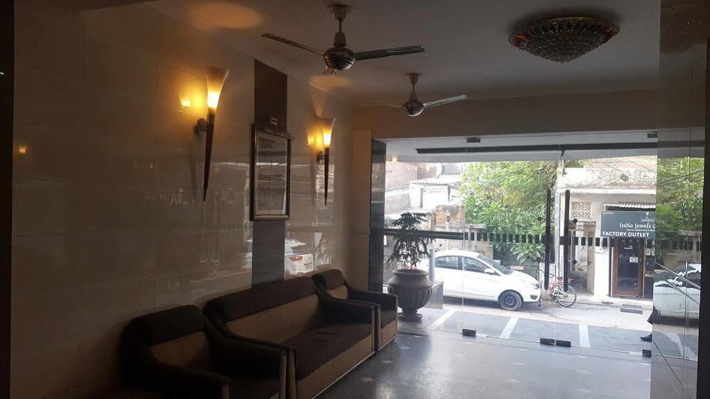 فندق Amanda Crown Jaipur Kukas المظهر الخارجي الصورة