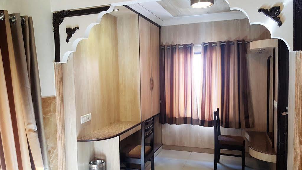 فندق Amanda Crown Jaipur Kukas المظهر الخارجي الصورة