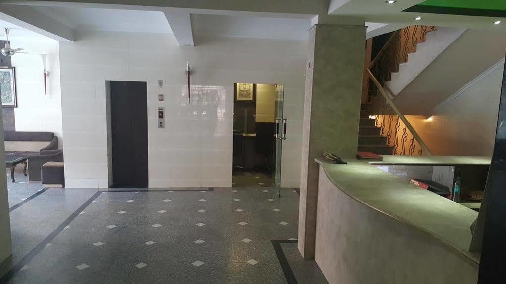 فندق Amanda Crown Jaipur Kukas المظهر الخارجي الصورة