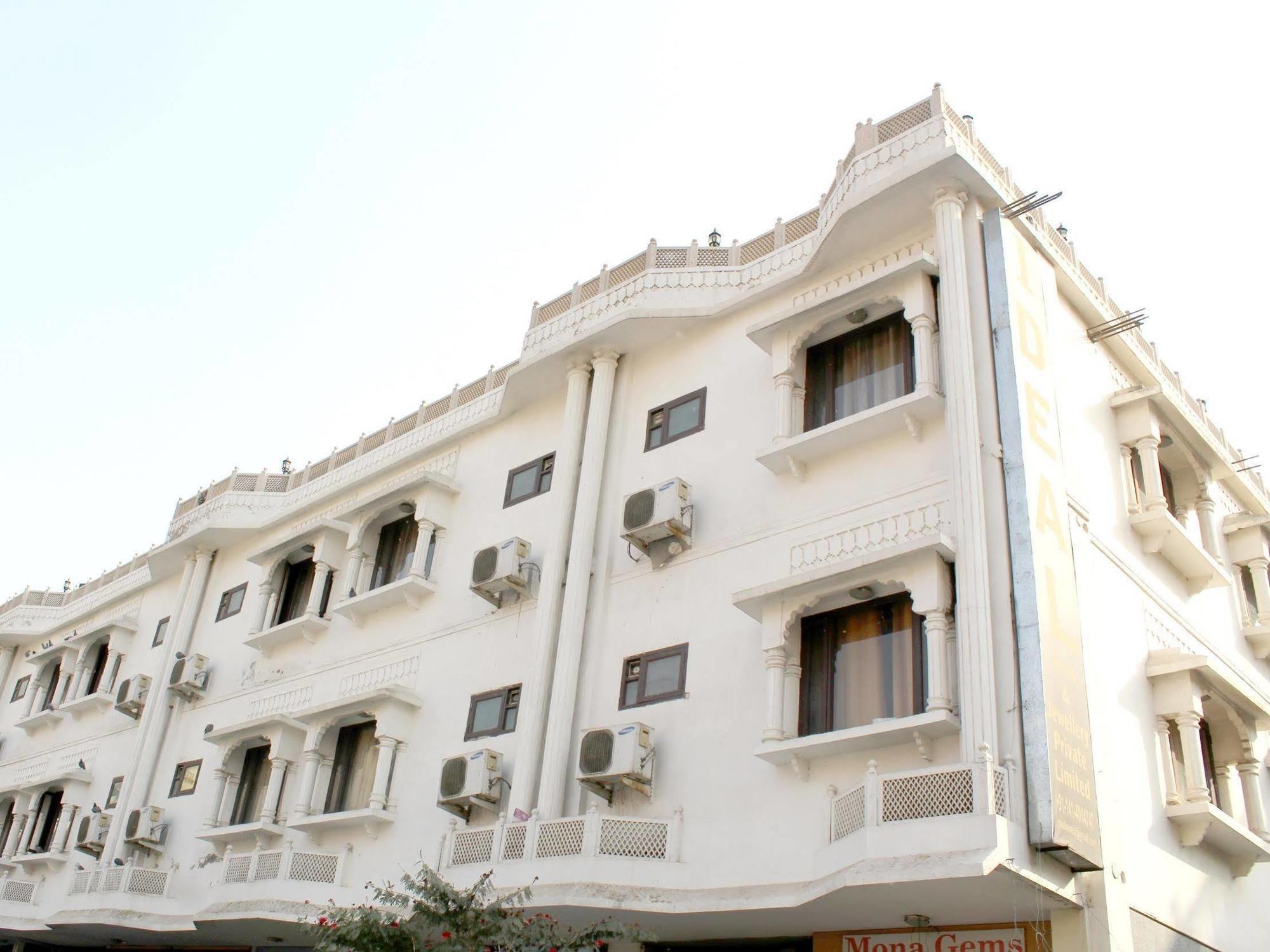 فندق Amanda Crown Jaipur Kukas المظهر الخارجي الصورة